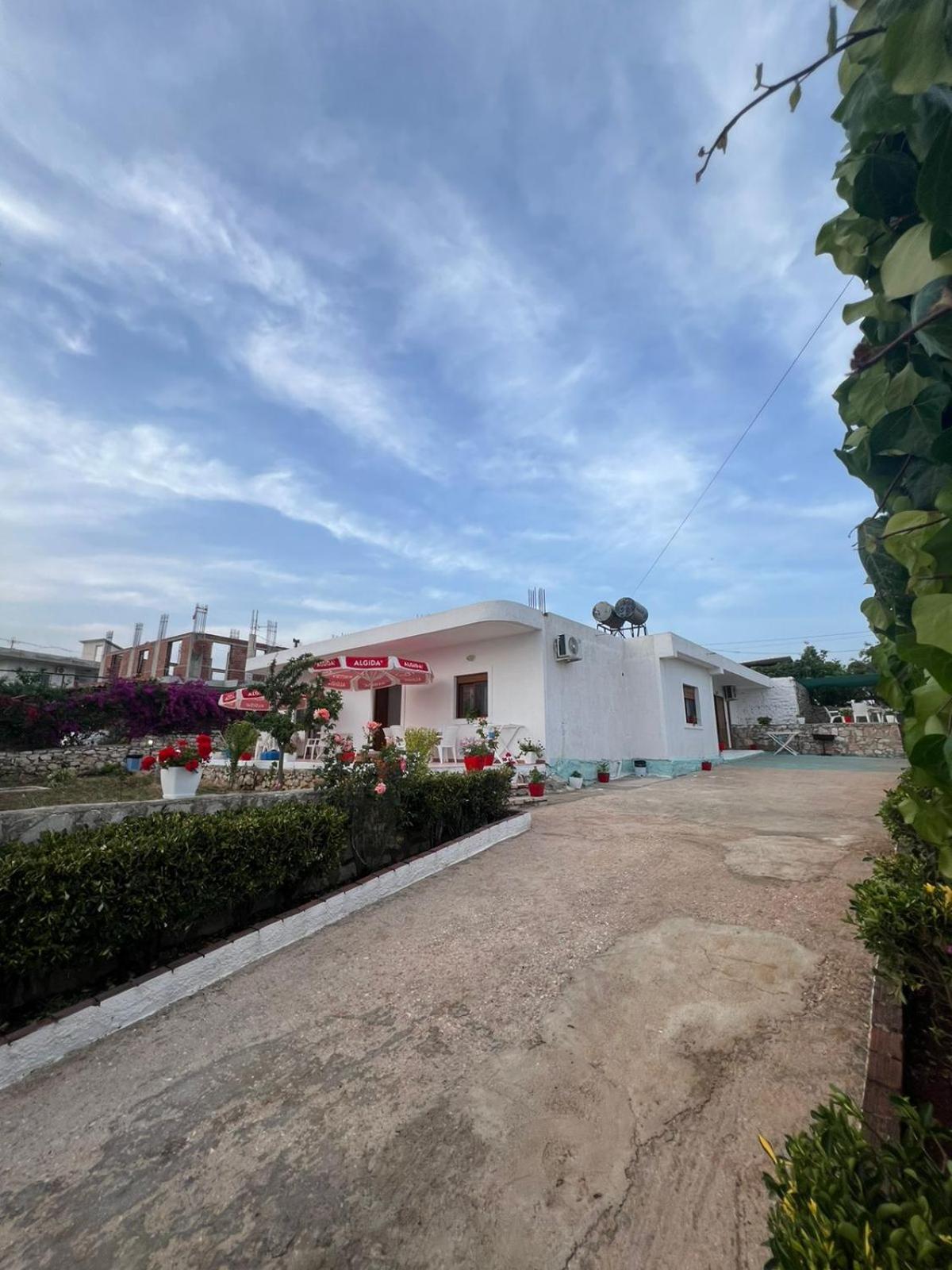 Teo Apartment Sarande Exterior photo
