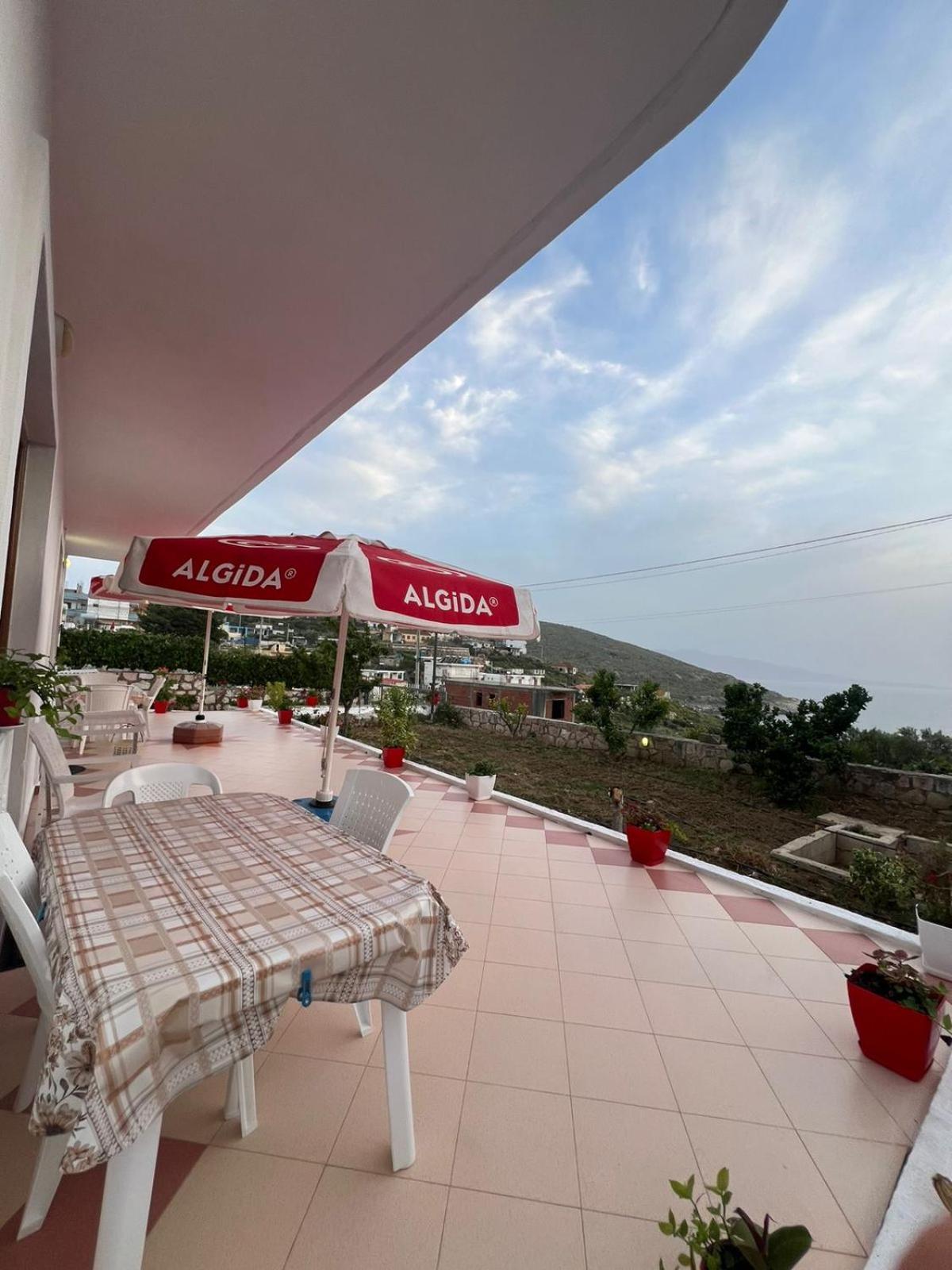 Teo Apartment Sarande Exterior photo